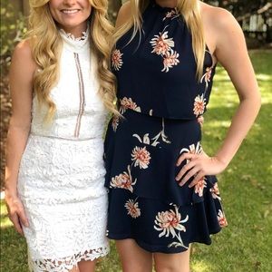 BB Dakota - high neck, floral mini dress